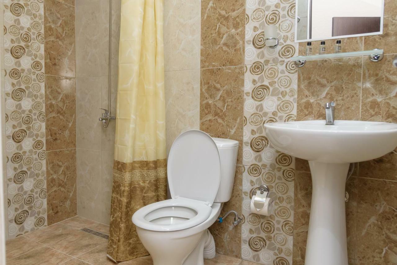 Richmind Hotel Vagharshapat Zewnętrze zdjęcie