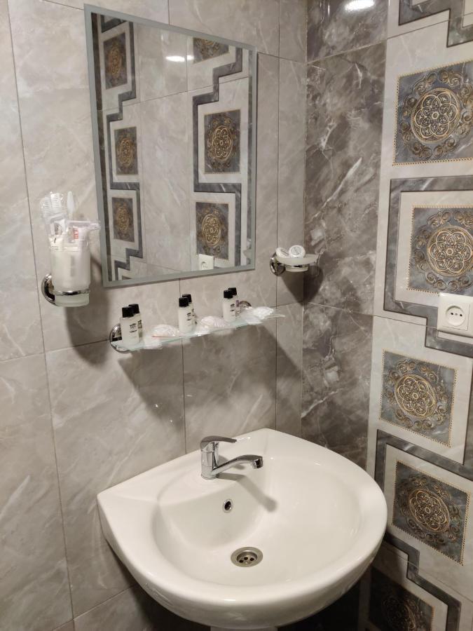 Richmind Hotel Vagharshapat Zewnętrze zdjęcie