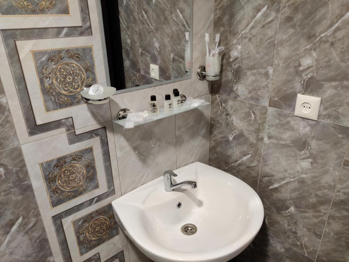 Richmind Hotel Vagharshapat Zewnętrze zdjęcie