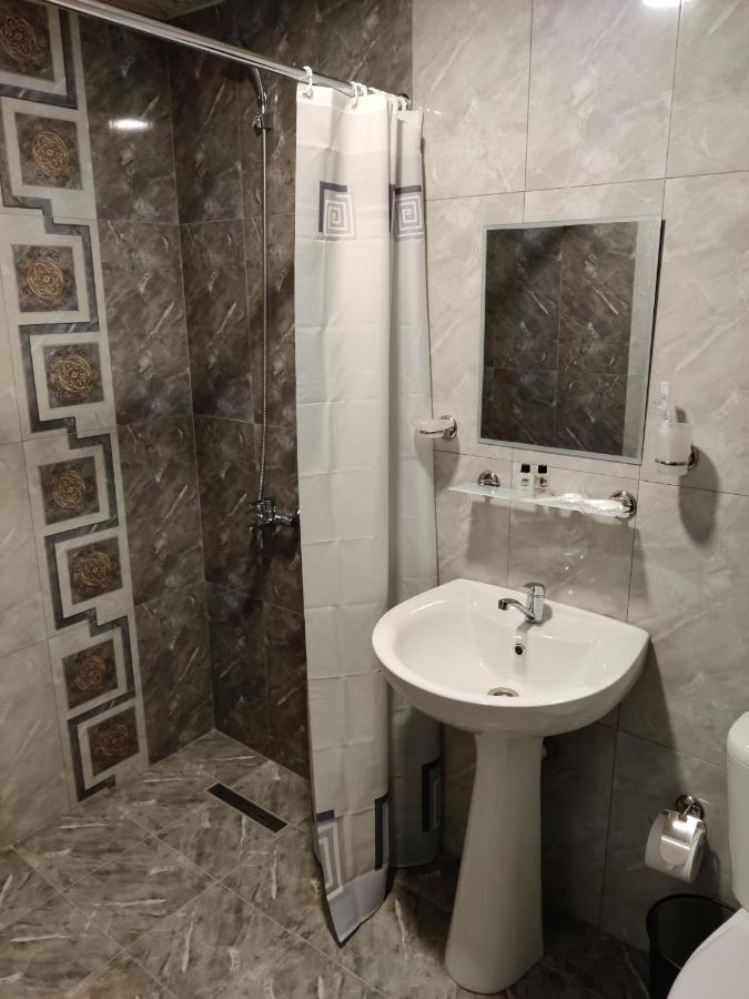Richmind Hotel Vagharshapat Zewnętrze zdjęcie