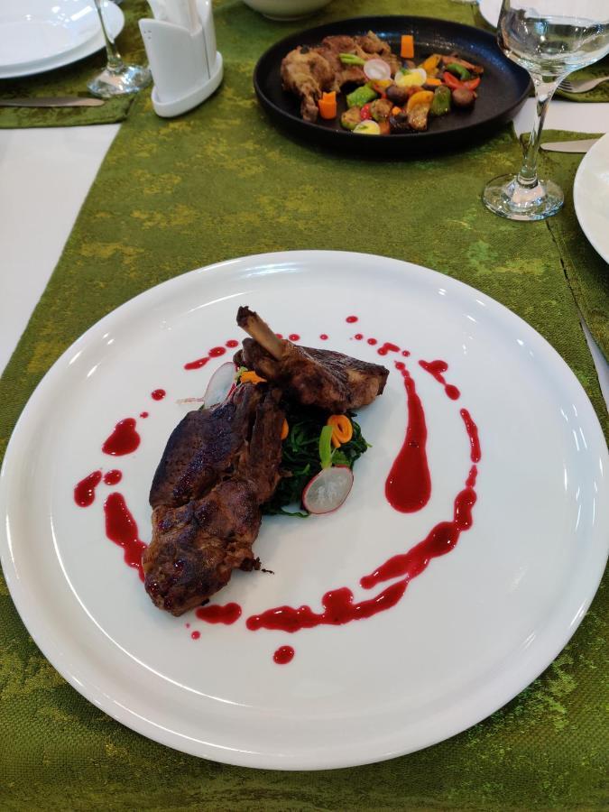 Richmind Hotel Vagharshapat Zewnętrze zdjęcie